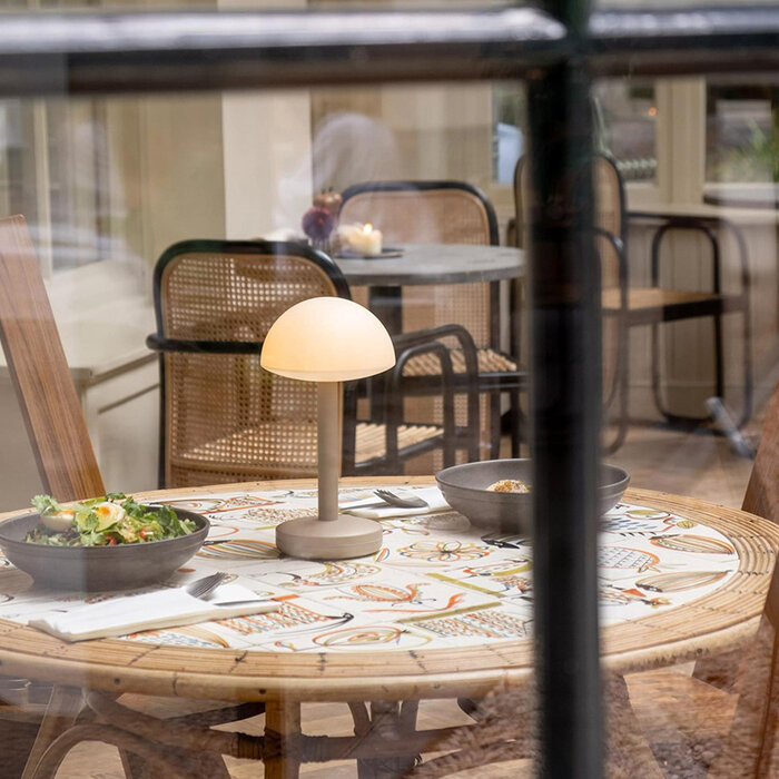 Humble Lampe à poser Humble Bug Beige Frosted - Humble