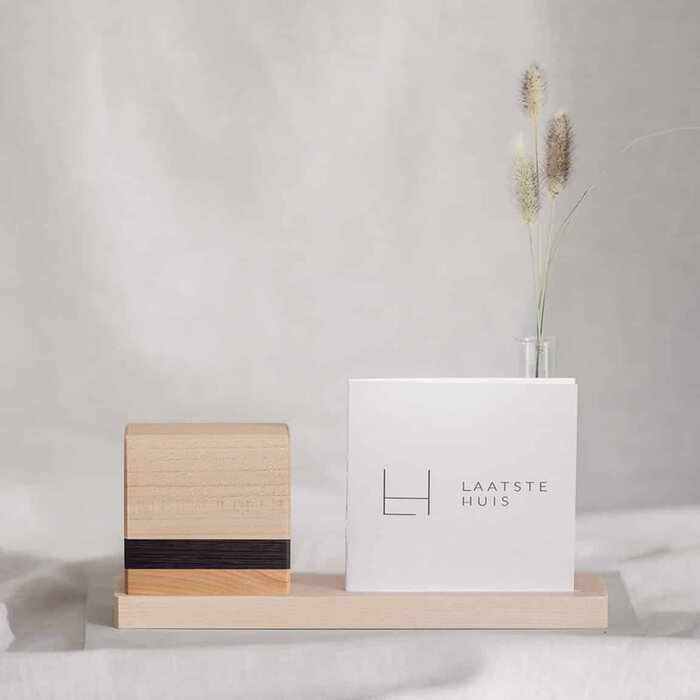 Laatste Huis Mini-Urne 4 (Walnoot, Esdoorn & Wengé) - Laatste Huis