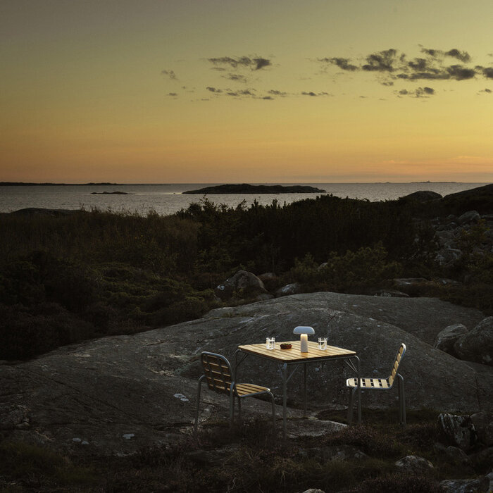 Normann Copenhagen Vig tafel 90 x 80 cm Wood - Normann Copenhagen