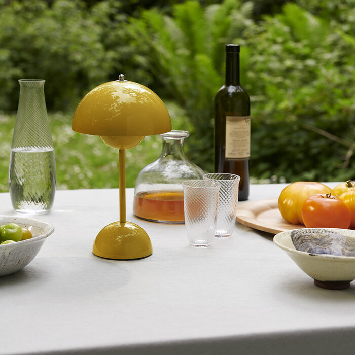 &Tradition Lampe de table portable Flowerpot VP9 - &Tradition