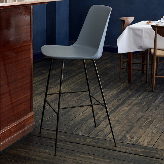 &Tradition Rely HW91 Tabouret de bar H65 à haut dossier - Base tube bronze - &Tradition