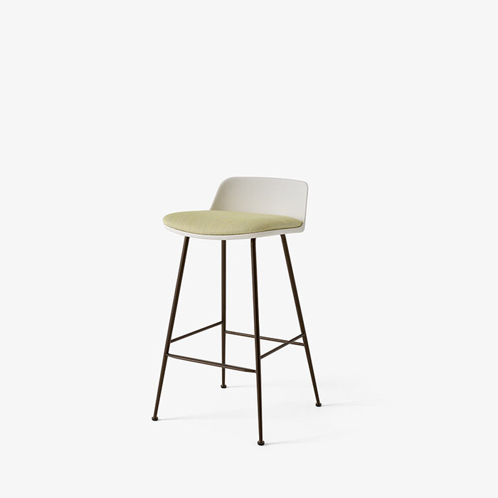 &Tradition HW82 Barkruk H66,5 Low Back - Gestoffeerd - Bronze Tube Base - &Tradition