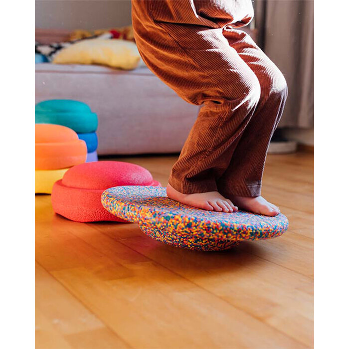 Stapelstein Rainbow set + Planche d'équilibre confetti - Stapelstein