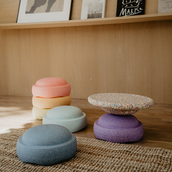 Stapelstein Rainbow set + Balance board confetti - Stapelstein