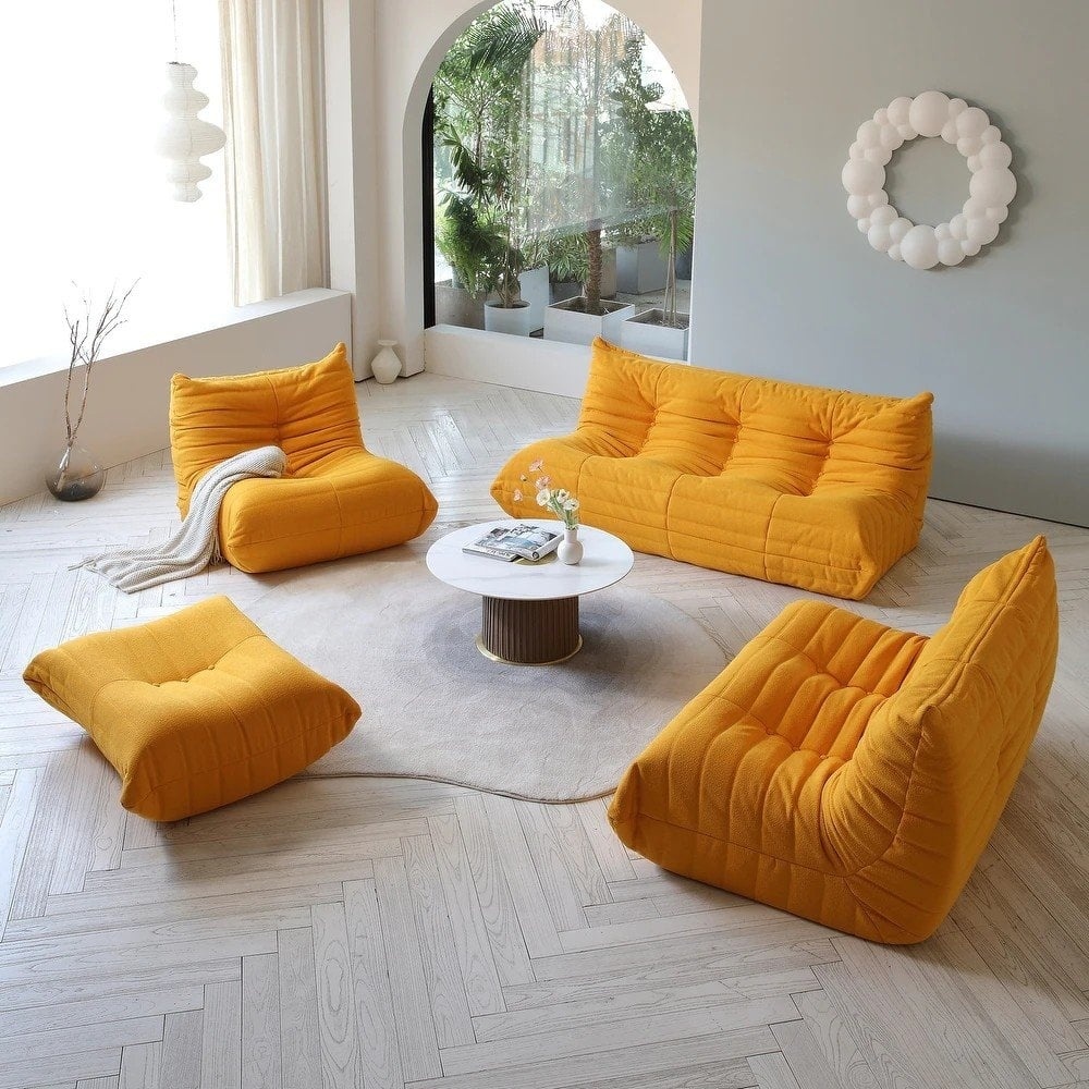 Chauffeuse Togo éditée par Ligne Roset | Les Belles Vies