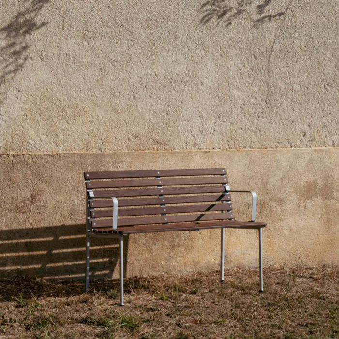 HAY Banc de salle à manger Traverse avec accoudoir - HAY
