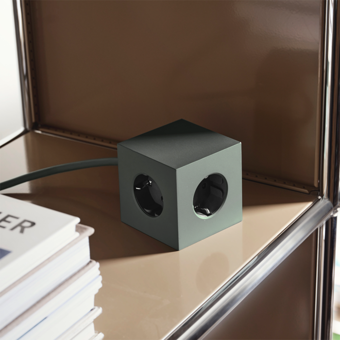 Avolt Cube à douille chêne - USB C - Avolt