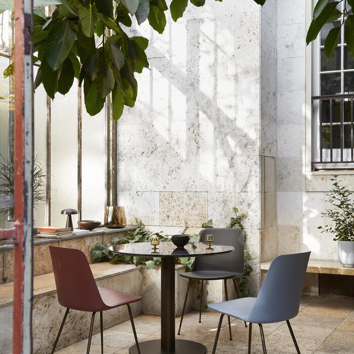 &Tradition Rely HW6 Stoel - Bronzed Tube Base - &Tradition