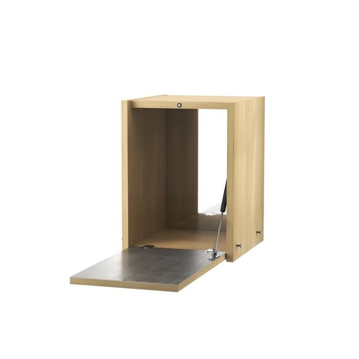 String Tiny cabinet 28x38x30 - String