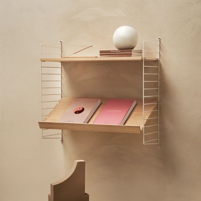 String Boekenplank / Magazineplank - String