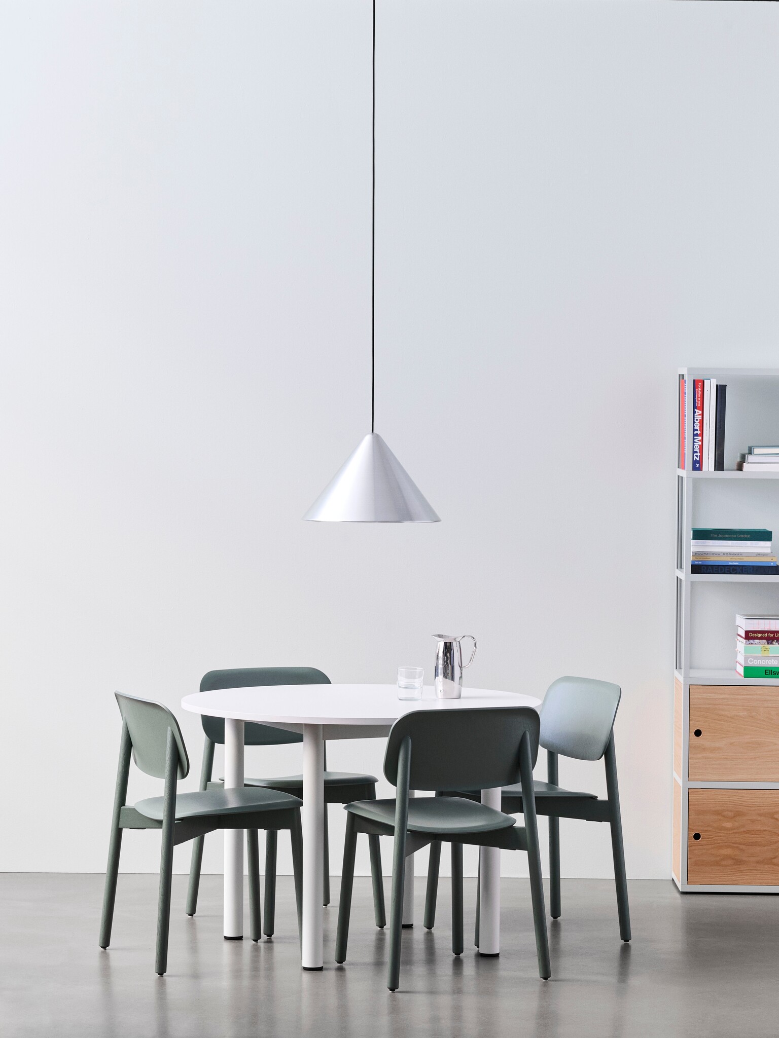 HAY Annex table - Round - HAY