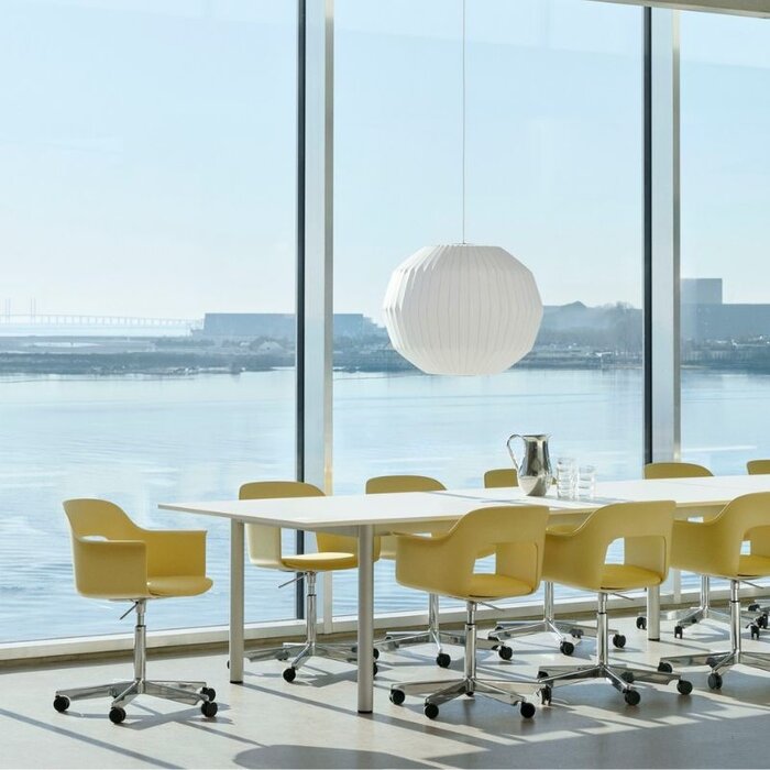 HAY Annex table - Overhang - HAY