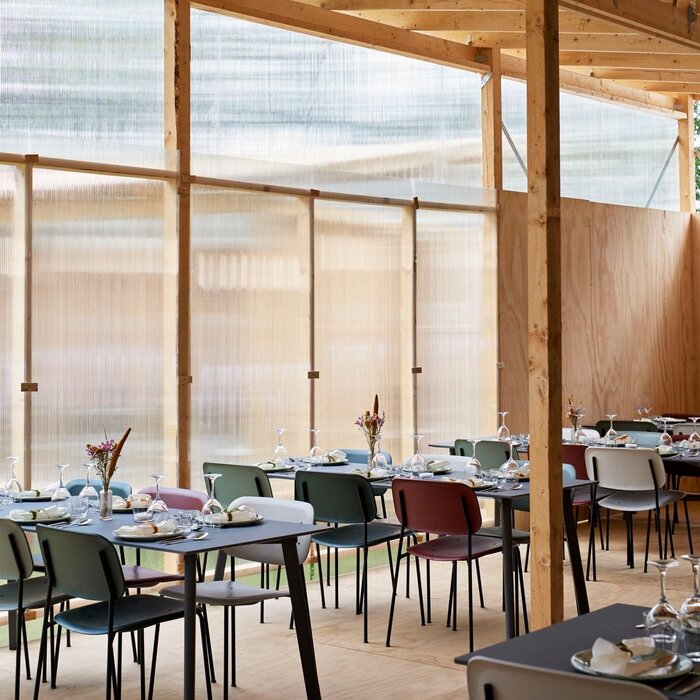 HAY Soft Edge40 chair - Black steel frame