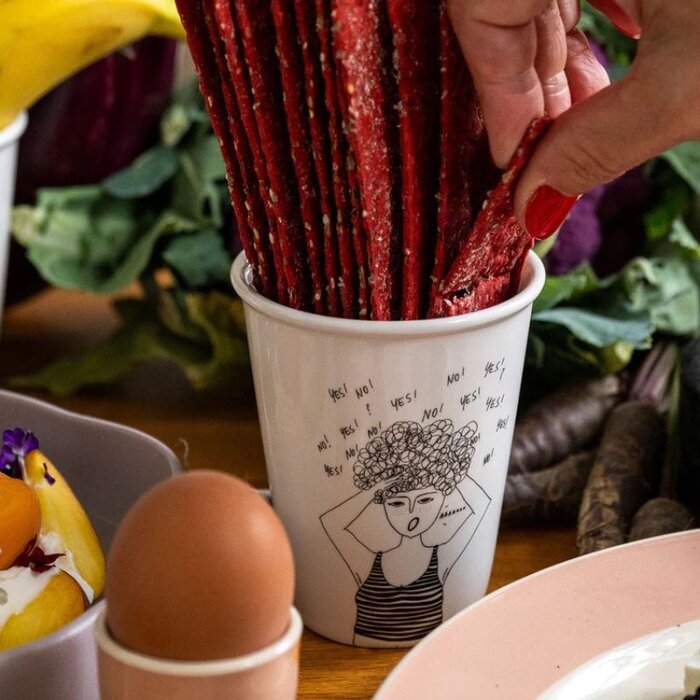 helen b Tasse - Overthinking - Helen B