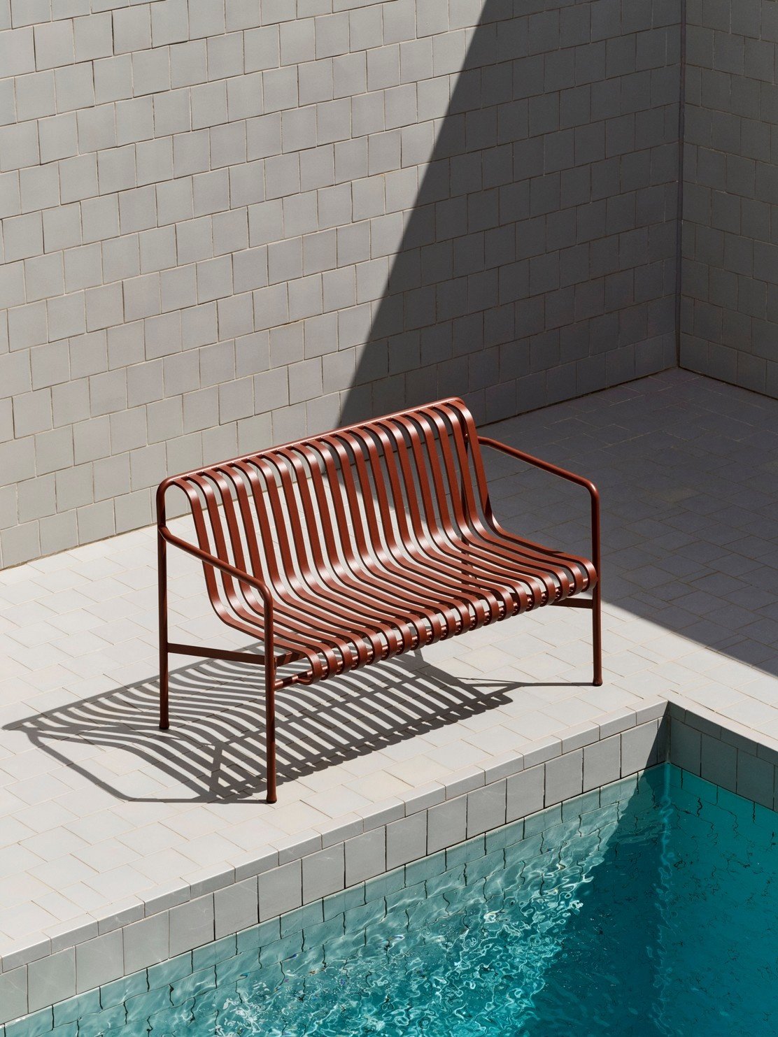 HAY Banc de repas Palissade avec accoudoirs - HAY