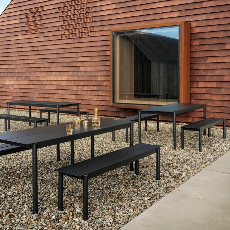 Muuto Linear tuinset tafel 140x75 + 2 banken 110x34