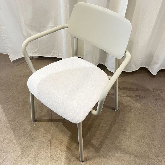 Fermob Chaise avec accoudoirs Studie - Clay grey/white - Fermob