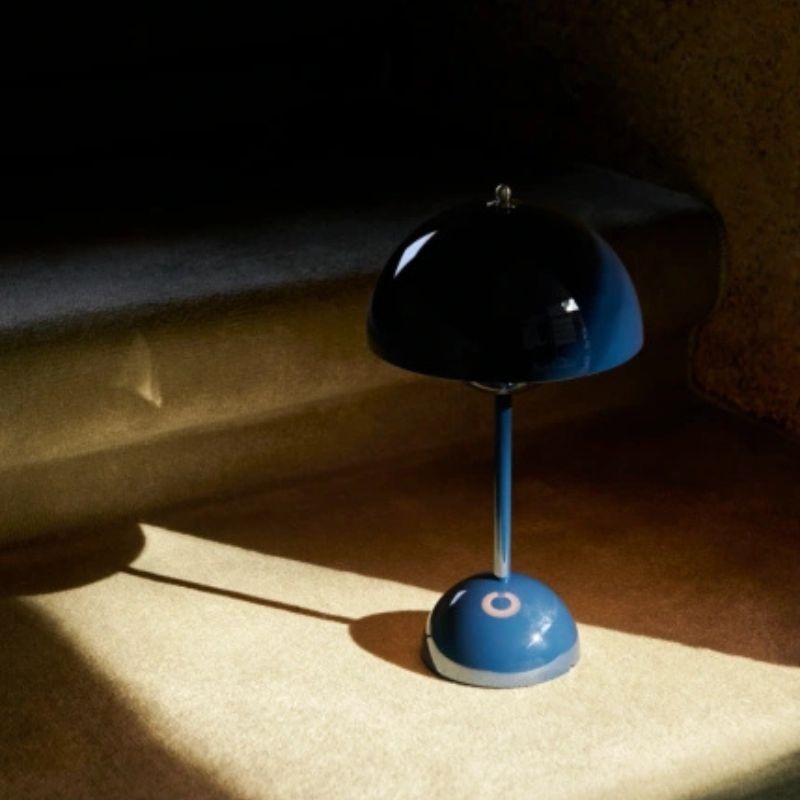 &Tradition Flowerpot VP9 Portable Tablelamp - &Tradition