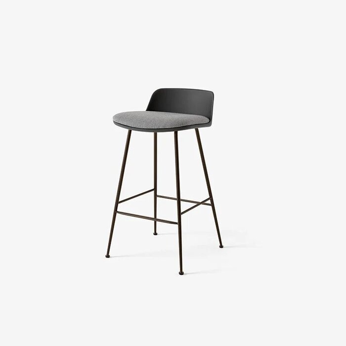 Extremis Tabouret de bar Rely HW82 - H66,5 Low Back rembourré - &Tradition