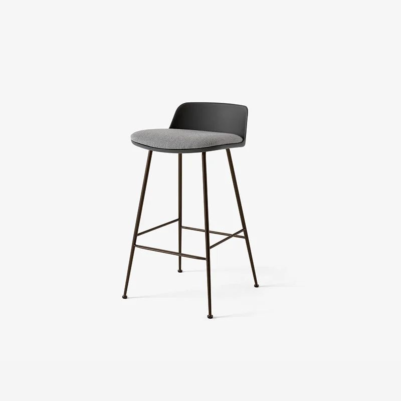 Extremis Rely barkruk HW82 - H66.5 Low back gestoffeerd - &Tradition