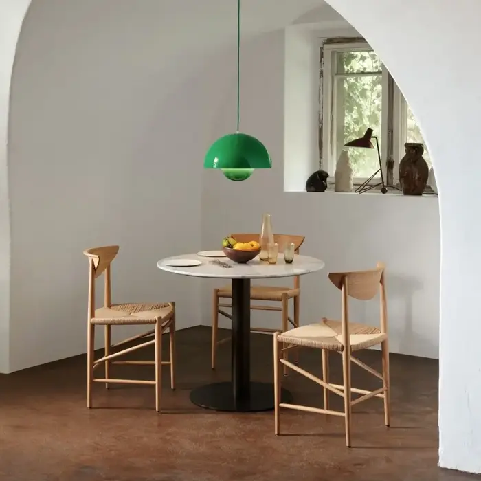 &Tradition In Between Tafel SK11 (showroommodel) - Ø90 - Bianco Carrara - Brons