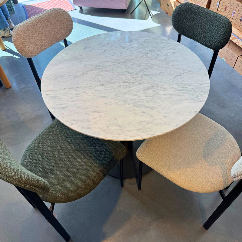 &Tradition In Between Tafel SK11 (showroommodel) - Ø90 - Bianco Carrara - Brons