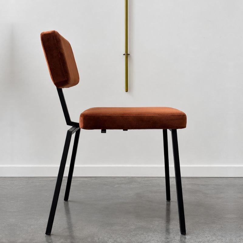 Studio Henk Ode chair zonder armleuning - stof juke copper 126 - frame zwart gepoedercoat - showroommodel - Studio Henk