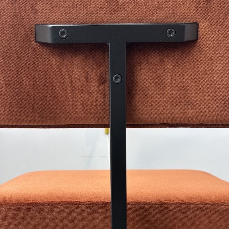 Studio Henk Ode chair zonder armleuning - stof juke copper 126 - frame zwart gepoedercoat - showroommodel - Studio Henk