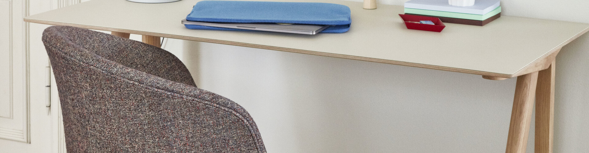 Jouw bureau inrichten met design: onze favoriete HAY bureaus