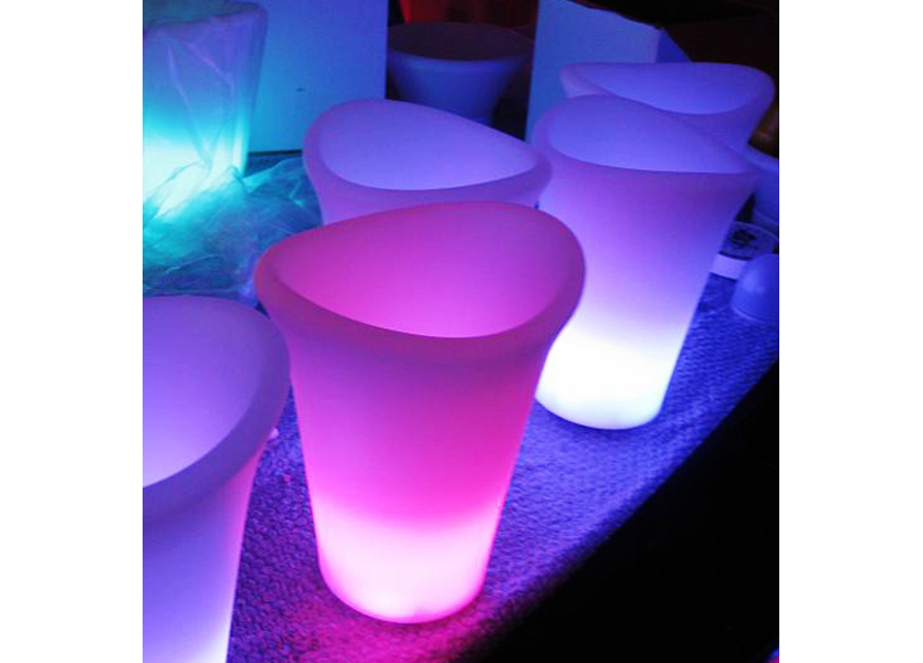 LED Wijnkoeler / IJsemmer RGB Oplaadbaar + Afstandsbediening - Funnylights Hypo