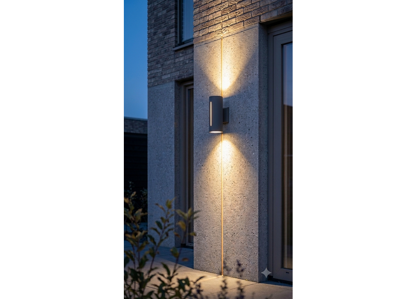 Moderne Buitenwandlamp up down Zwart IP65 incl. LED Wit Licht - Garleds Solano