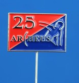 Pins of speldjes naar eigen ontwerp - Geslagen en ingekleurd