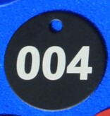Logoplaatje Gekleurd Aluminium Ø30 en Ø40mm met 1 gaatje en gravering