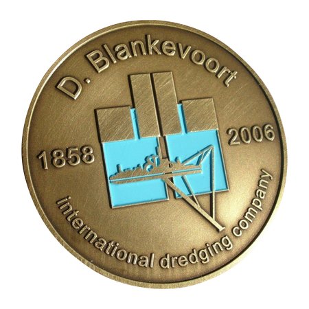 CombiCraft Wij maken herdenkingsmunten in jouw eigen ontwerp in 2D in een metaalkleur naar wens. Ø40x2½ of 3mm dik, vanaf 100 stuks.