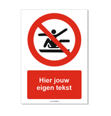 Armen en benen binnenboord houden bord ISO 7010 P046 met eigen tekst 21x30 cm