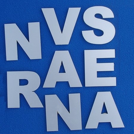 3D letters en cijfers van gesatineerd RVS Edelstaal van 40 tot 300 mm grootte in vier verschillende lettertypes - ALLEEN HOOFDLETTERS -