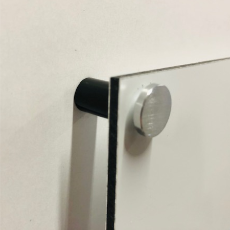 Bevestigingsset voor borden met afstandhouders in diverse uitvoeringen