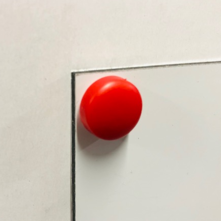 Bevestigingsset voor borden  met sierdop in diverse uitvoeringen