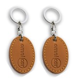 Leren of kunstleren sleutelhanger met jouw logo. Sleutelhanger is 35x90mm