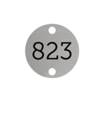 Nummerplaatjes Aluminium Zilver Rond ½mm dik met zwarte gravering en 2 gaatjes boven en onder