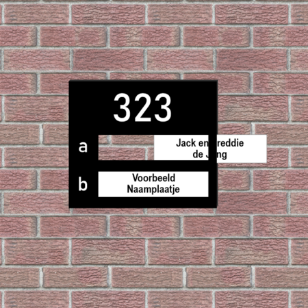 Grote Kunststof Naamplaathouder met tape aan de achterzijde en plek voor twee naamplaatjes