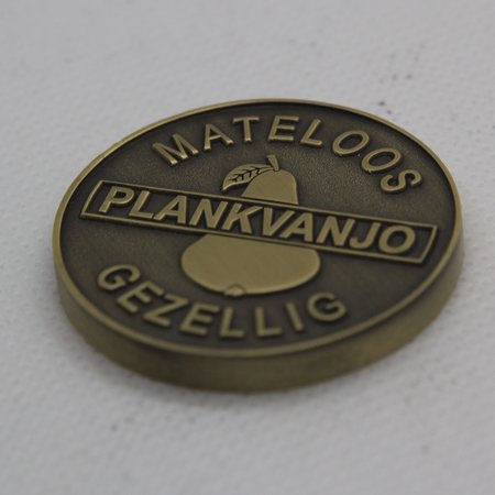 Brons gegoten Ø35mm rond en dikker Logo-plaatje/merkje  in reliëf.