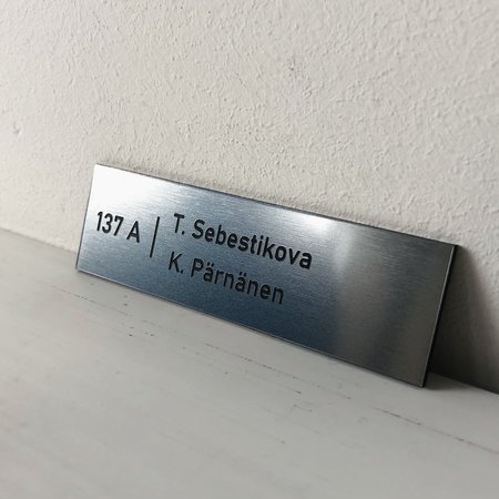 Naamplaatje Vankan 84x25mm bel, briefkast of brievenbus