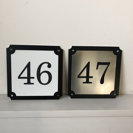 Parisienne Kunststof Huisnummer en Naambordje