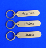 CombiCraft Felix ovale hotelsleutelhangers in gesatineerd en ongelakt Messing 78x20mm, 67x37mm of 85x45mm in een dikte van 1½mm.