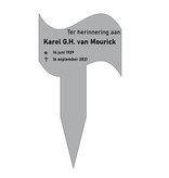 Grafmarkering 'Gaelic" is een rechthoekig  wild RVS-Look bordje in  240x182mm .
