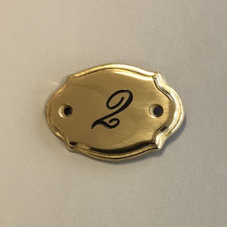 Messing Huisnummer 71x50mm met 2 gaatjes - Klassiek model