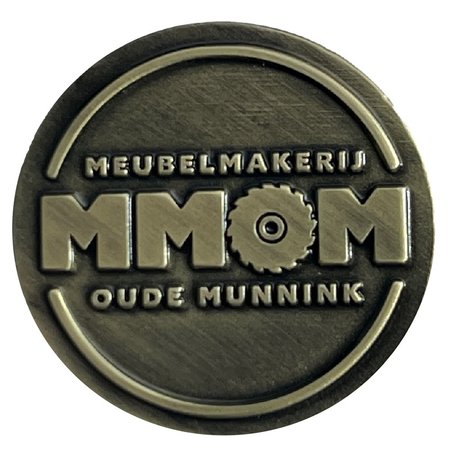 Gegoten metalen logo in klein formaat, 100 stuks tot 25mm in diverse vormen en metaalkleuren