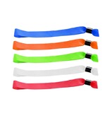 Blanco textiel polsbandjes kleurenmix met cap-lock sluiting - per 100 stuks