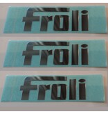 Chrosomax, In metaal gevormde vernikkelde dunne logo's of teksten voorzien van dubbelzijdig tape.